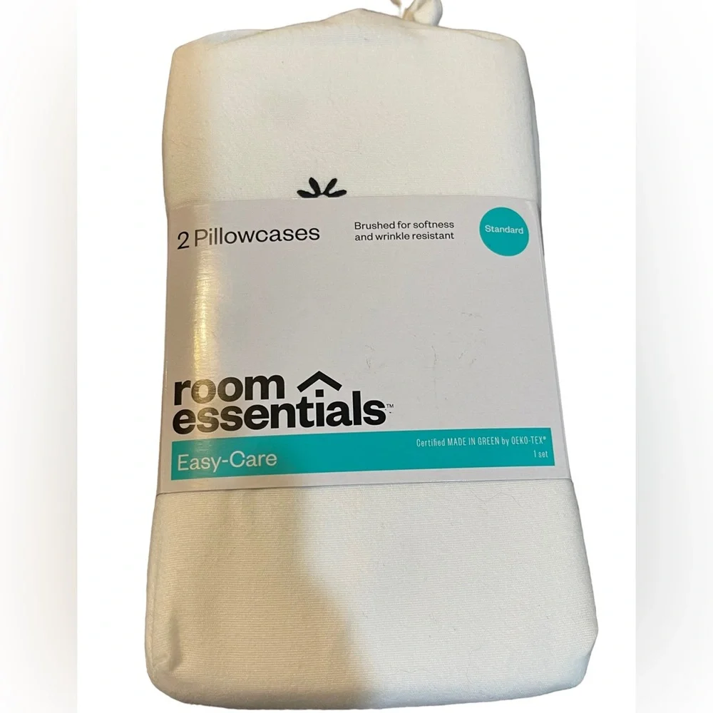 🌸 Bundle of 3 packages‎ Easy-Care Room Essentials Pillowcases NWT